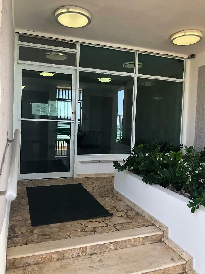 Amapola Beachfront Studio Otel San Juan Daire